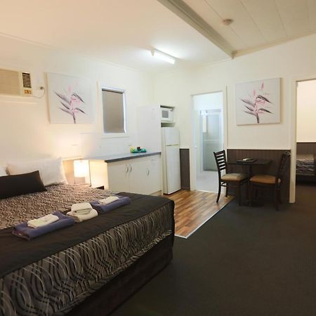 The Esplanade Motel 엔트런스호수 외부 사진