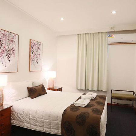 The Esplanade Motel 엔트런스호수 외부 사진